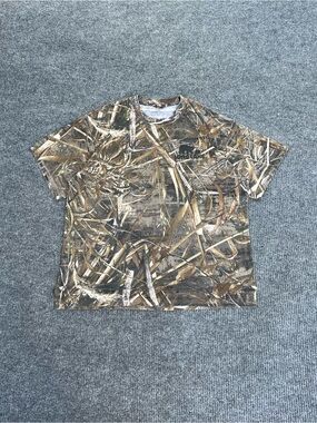 Y2K Realtree Long Lake Camo Tee
